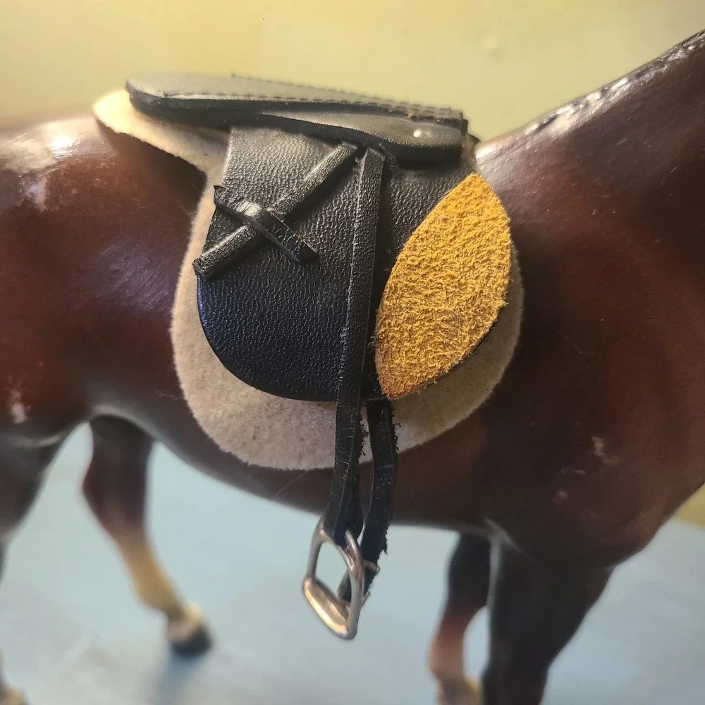 Breyer English Saddle Traditional Scale Black Tan Horse Tack Accessory